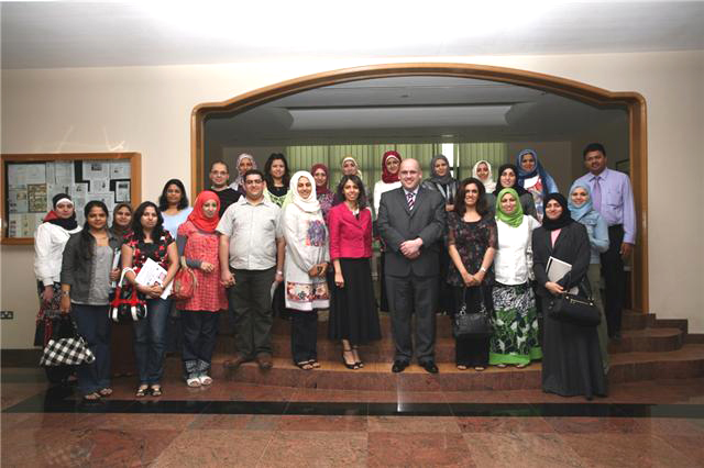 A UK Expert in Aesthetic posterior Composite fillings visiting Bahrain to give a workshop